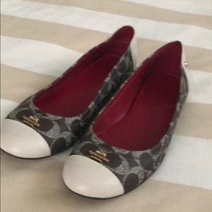 Coach flats